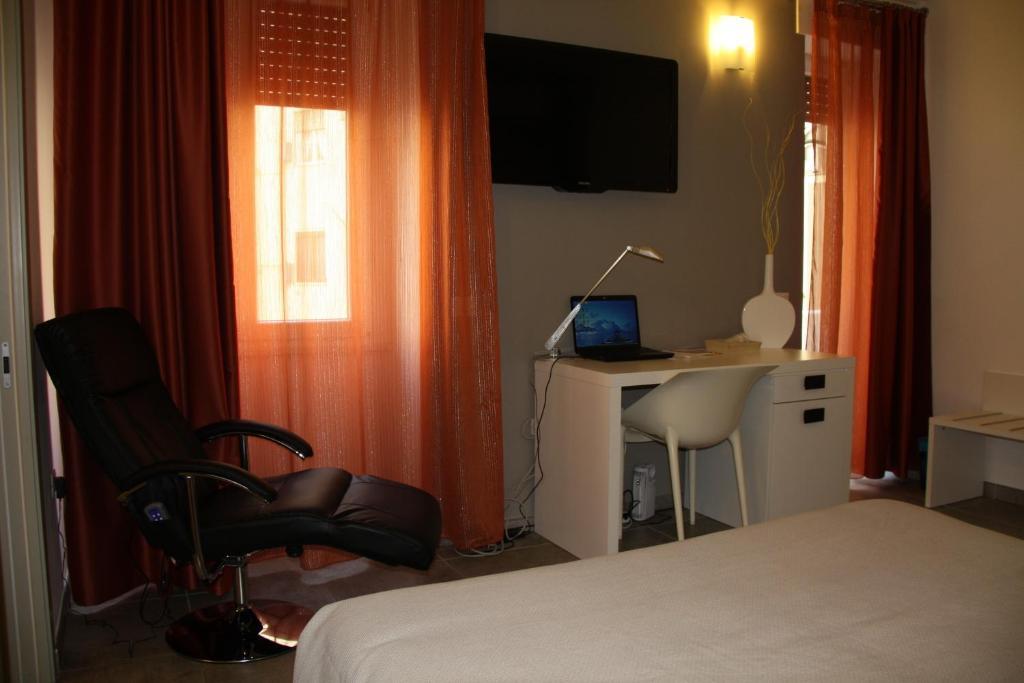 Bcomfort Hotel Cagliari Kamer foto